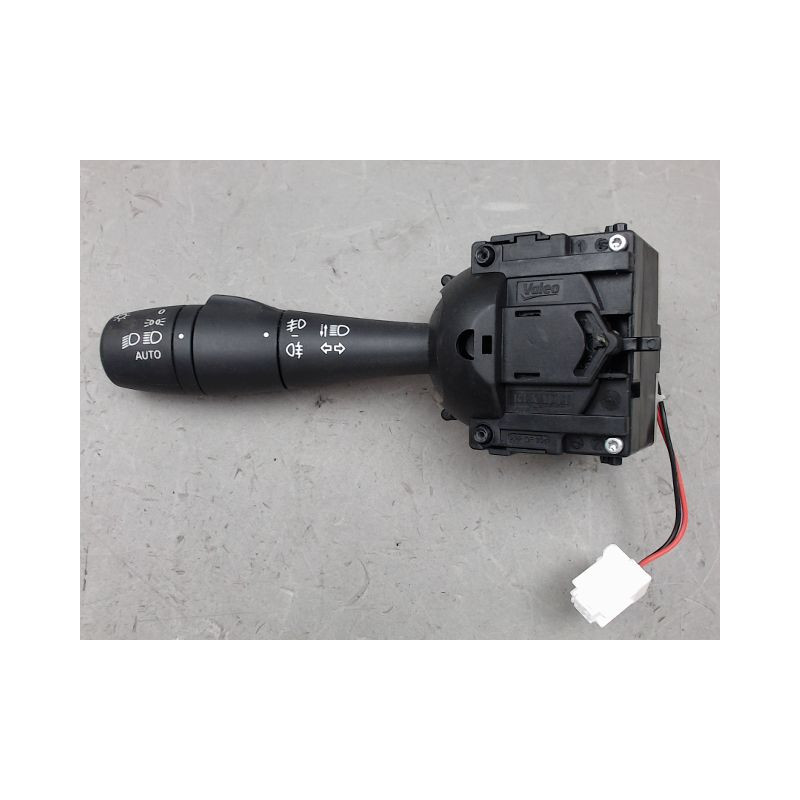 COMMANDE CLIGNOTANT RENAULT CAPTUR