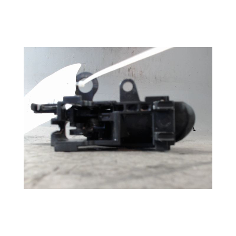 POIGNEE INTERIEURE PORTE AVANT DROIT TOYOTA YARIS -2003