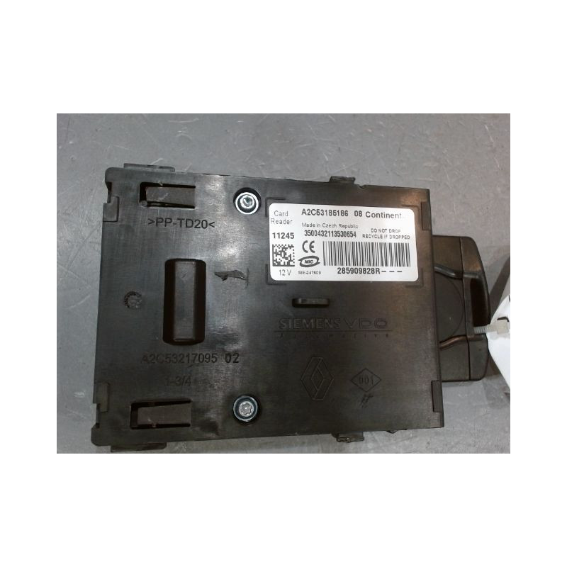 LECTEUR DE CARTE RENAULT MEGANE