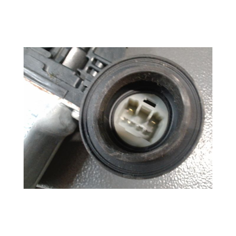 MECANISME+MOTEUR LEVE-GLACE AVANT DROIT TOYOTA YARIS II Phase 1 2005-2009