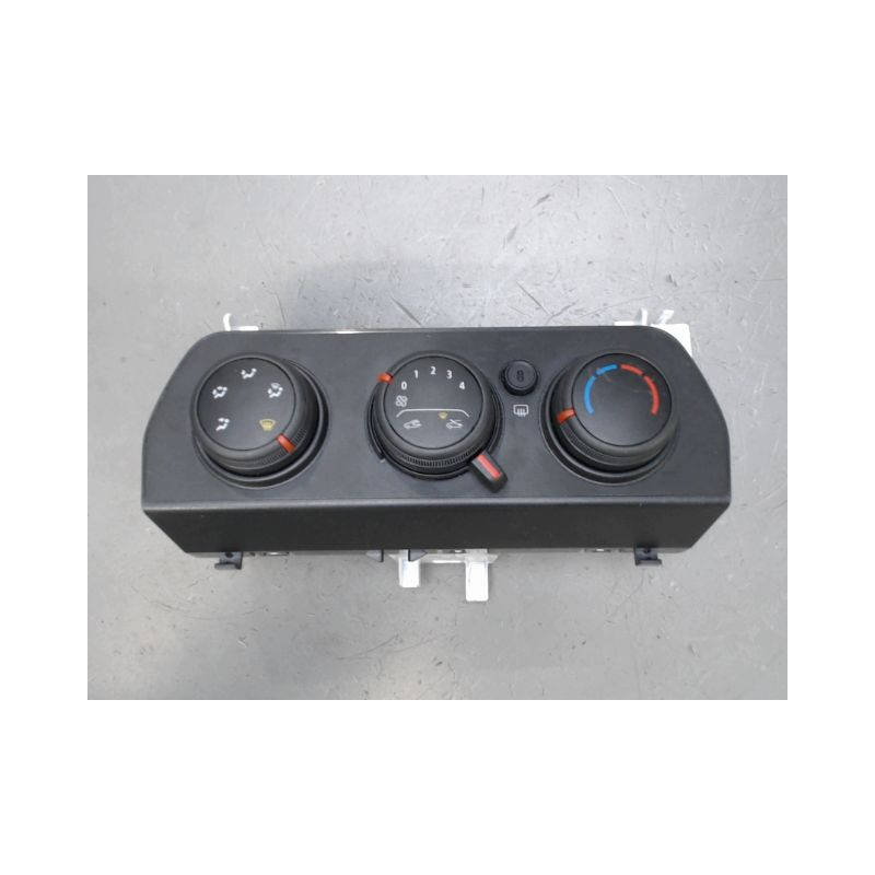 COMMANDE DE CHAUFFAGE DACIA SANDERO