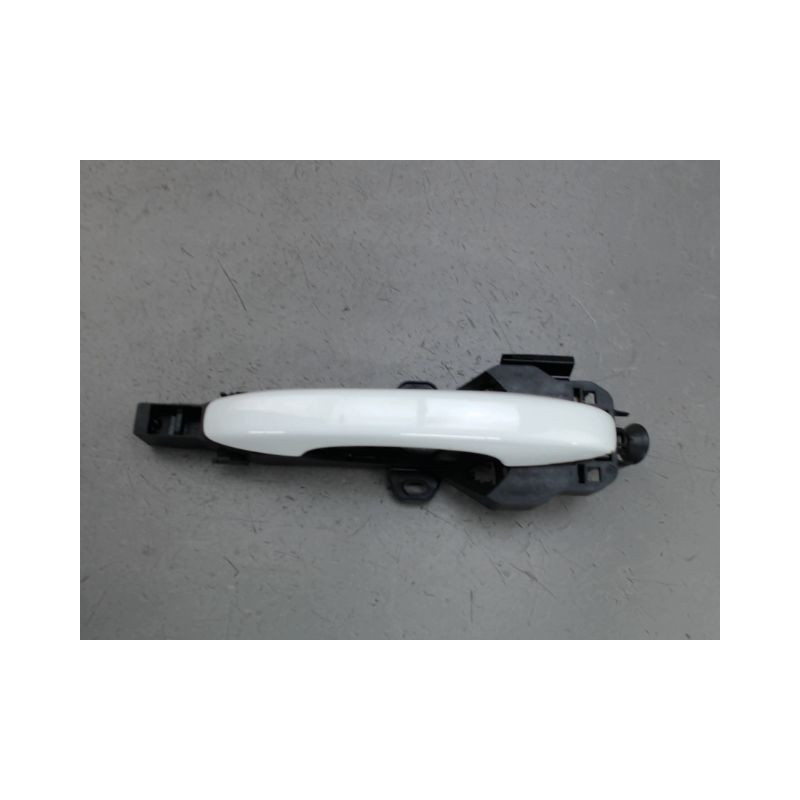 POIGNEE EXTERIEURE PORTE ARRIERE GAUCHE DACIA SANDERO