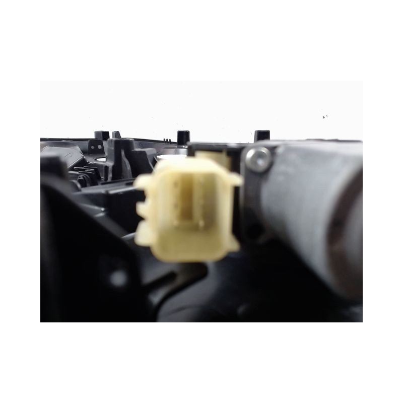 MECANISME+MOTEUR LEVE-GLACE AVANT DROIT FORD FIESTA 2010-