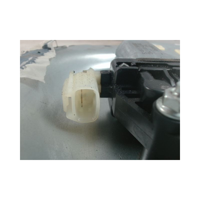 MECANISME+MOTEUR LEVE-GLACE ARRIERE DROIT KIA SOUL 08-