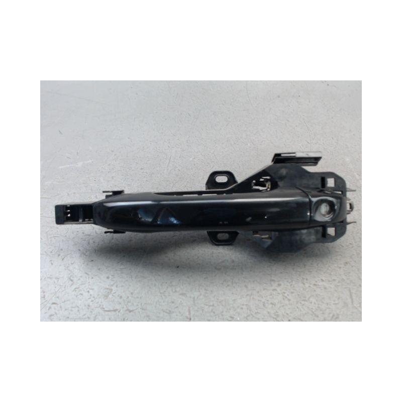 POIGNEE EXTERIEURE PORTE AVANT GAUCHE DACIA SANDERO