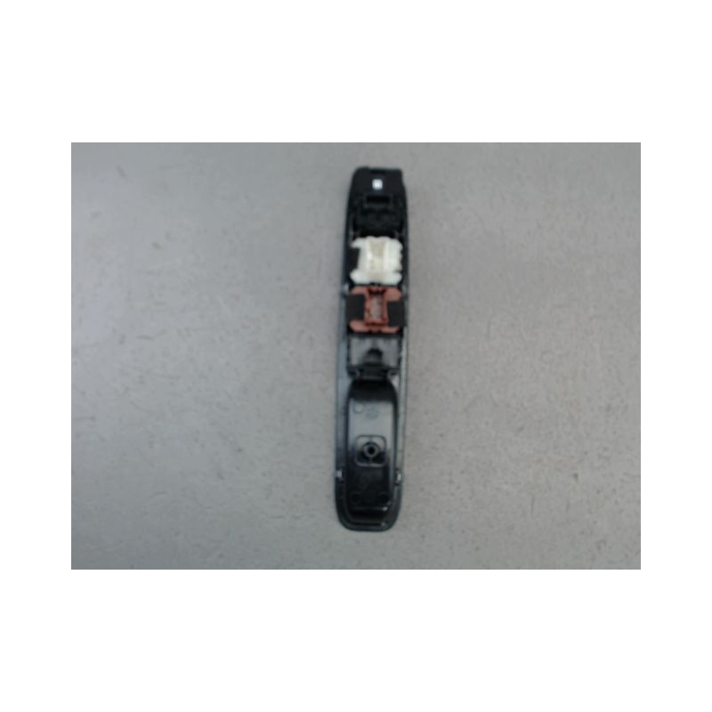 COMMANDE LEVE-GLACE PORTE AVG DACIA SANDERO