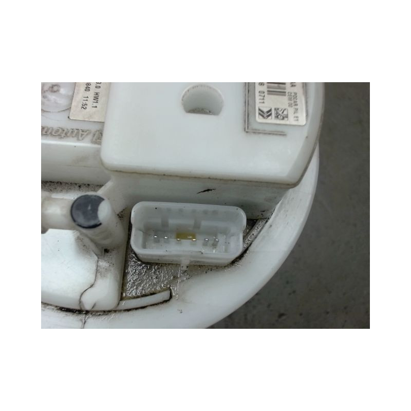 POMPE CARBURANT IMMERGEE OPEL CORSA