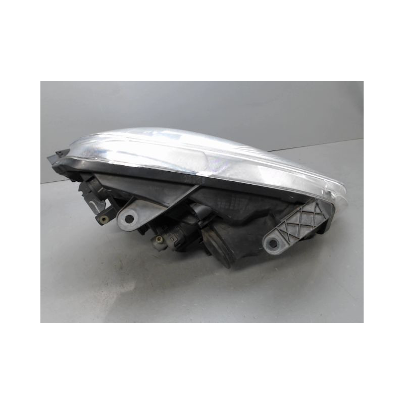 PHARE GAUCHE NISSAN QASHQAI