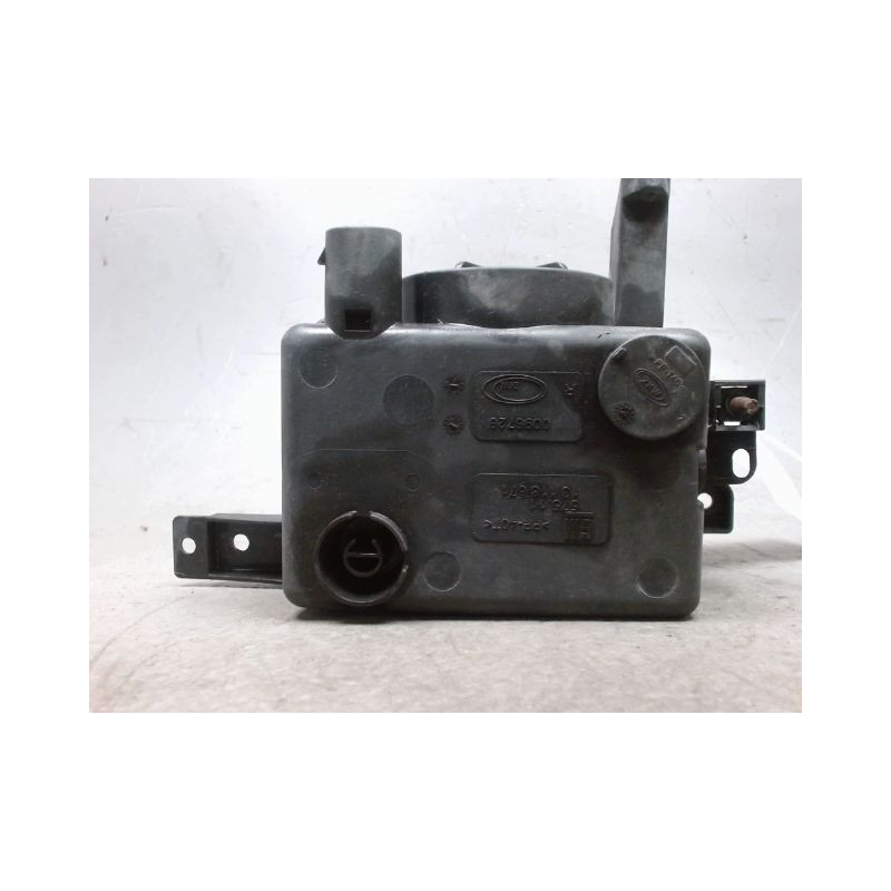 PHARE ANTIBROUILLARD AVANT DROIT OPEL CORSA 03-06