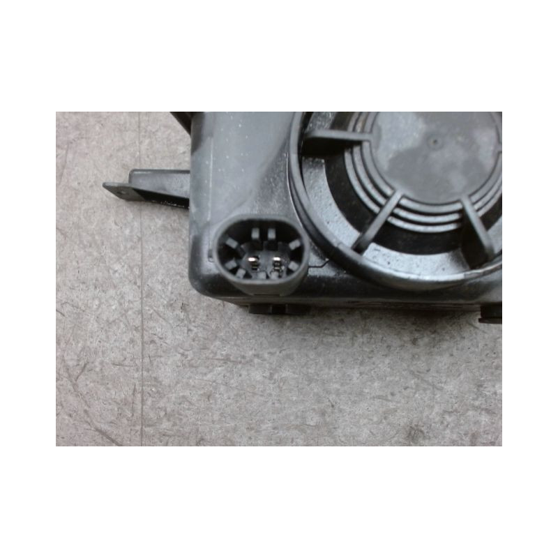 PHARE ANTIBROUILLARD AVANT DROIT OPEL CORSA 03-06