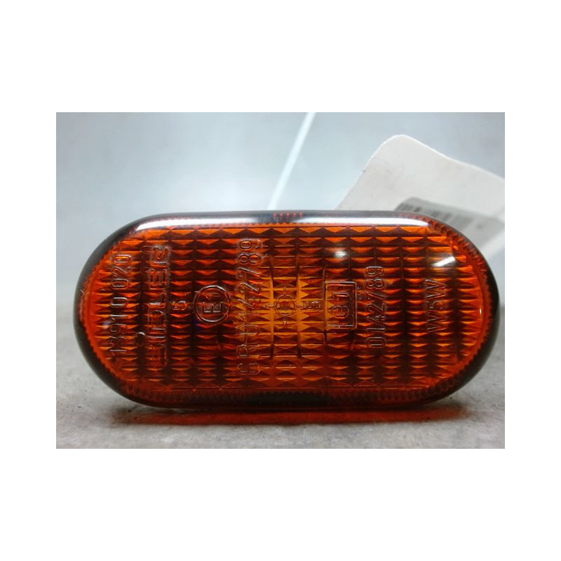 REPETITEUR AILE DROIT RENAULT SCENIC I PH2 99-03