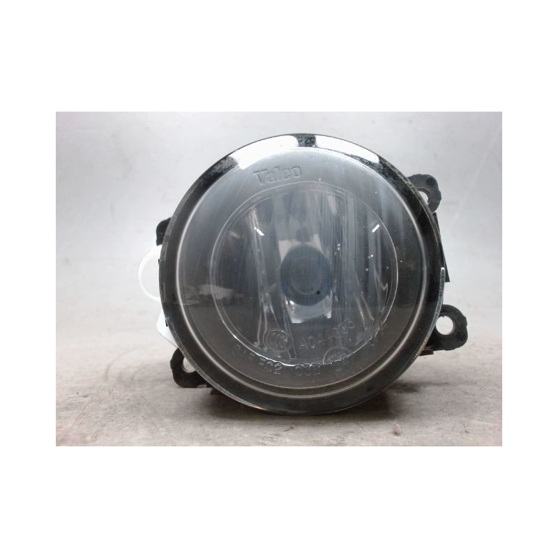 PHARE ANTIBROUILLARD AVANT DROIT OPEL AGILA