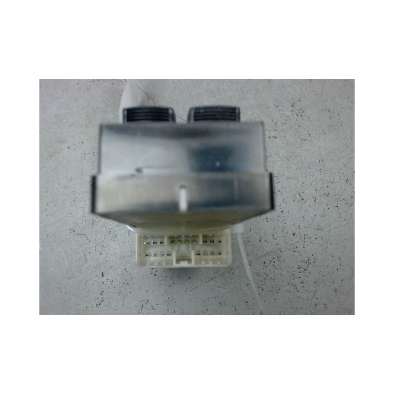 COMMANDE LEVE-GLACE PORTE AVG OPEL AGILA