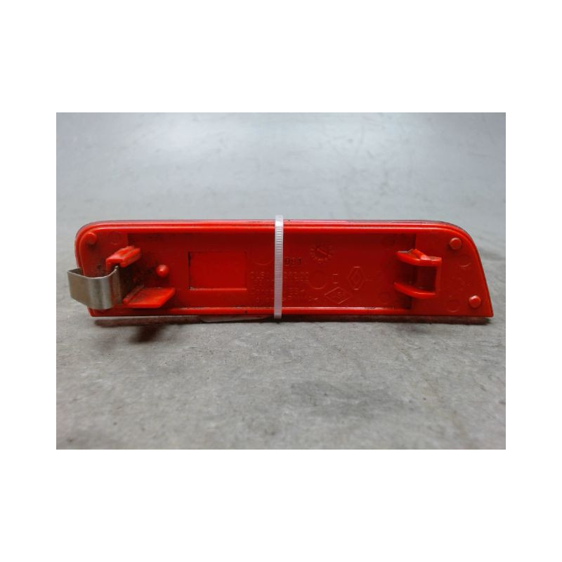 CATADIOPTRE ARD DACIA DUSTER 2010-