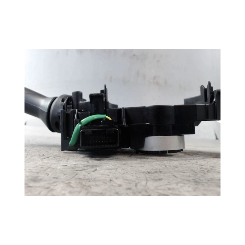 COMMANDE CLIGNOTANT TOYOTA AYGO
