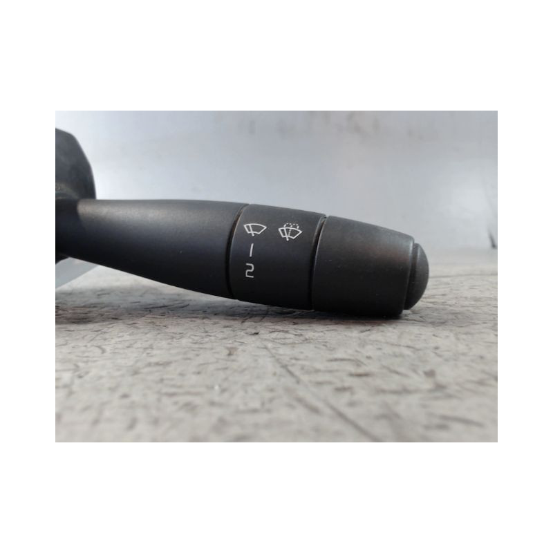 COMMANDE ESSUIE GLACE DACIA LOGAN