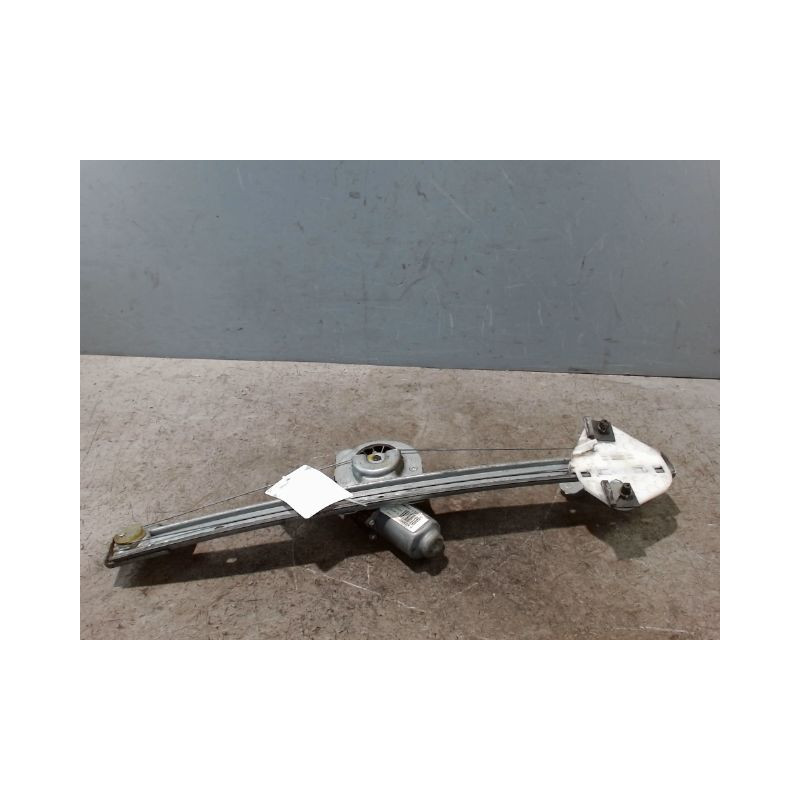 MECANISME+MOTEUR LEVE-GLACE AVANT GAUCHE DACIA LOGAN