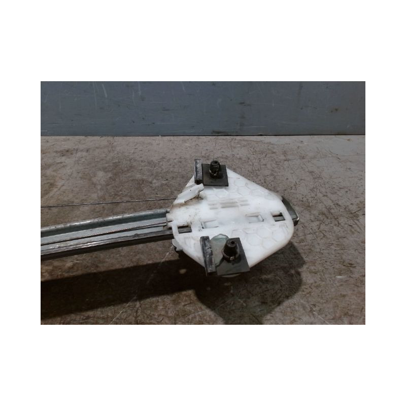MECANISME+MOTEUR LEVE-GLACE AVANT GAUCHE DACIA LOGAN