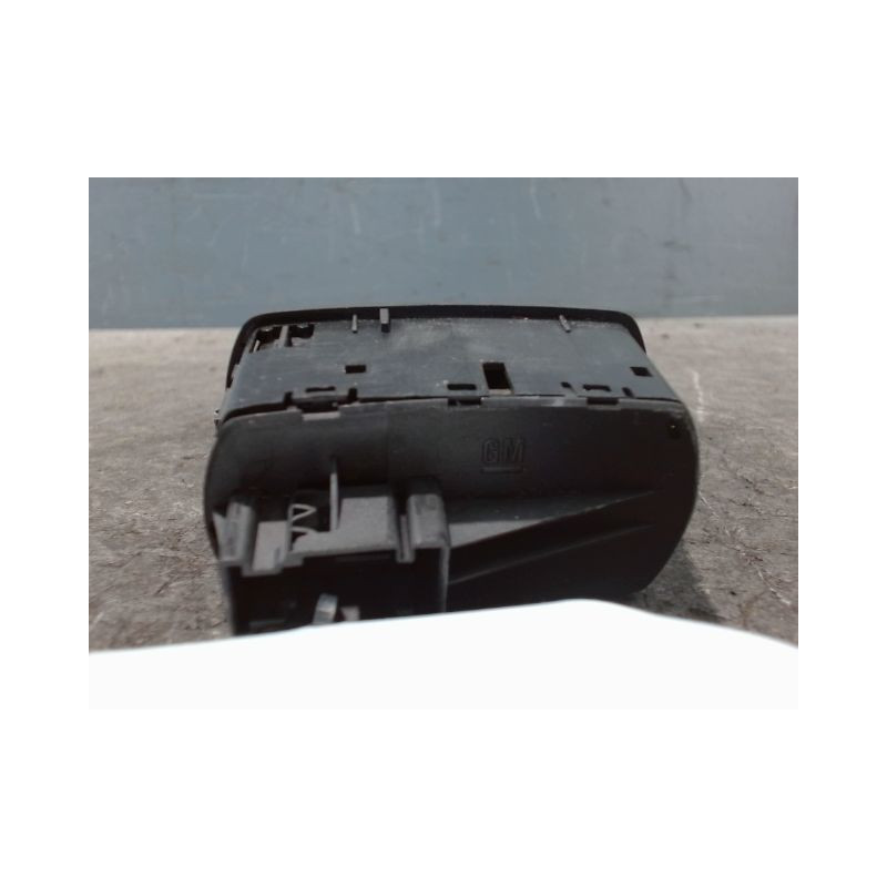 COMMANDE LEVE-GLACE PORTE AVG OPEL CORSA 2010-
