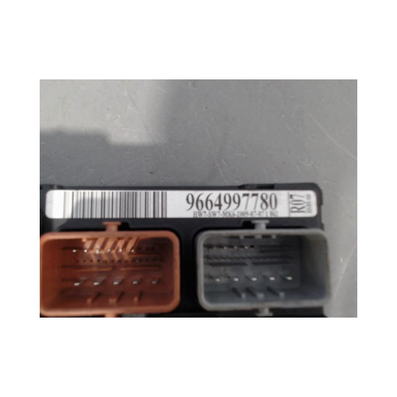 BOITE A FUSIBLES PEUGEOT 207 2006-2013