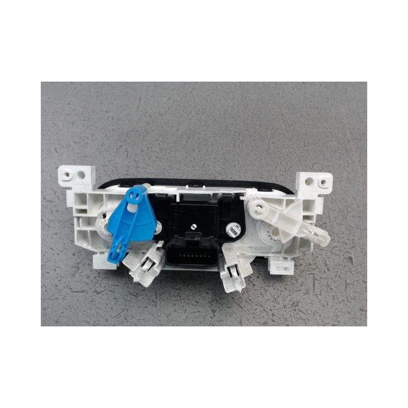 COMMANDE DE CHAUFFAGE RENAULT TRAFIC
