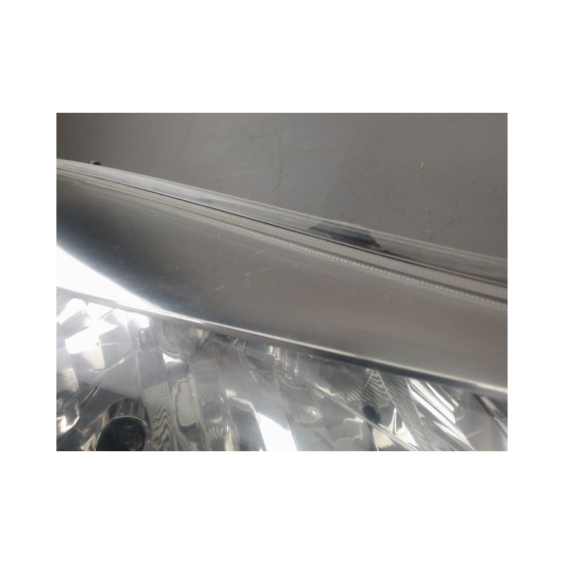 PHARE DROIT NISSAN NOTE