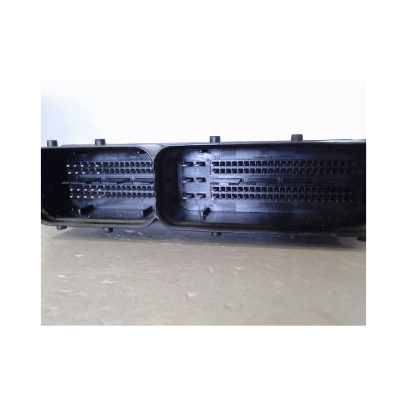 CALCULATEUR MOTEUR VOLKSWAGEN GOLF