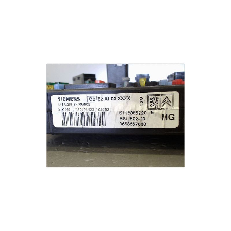 BOITIER GESTION HABITACLE PEUGEOT 206