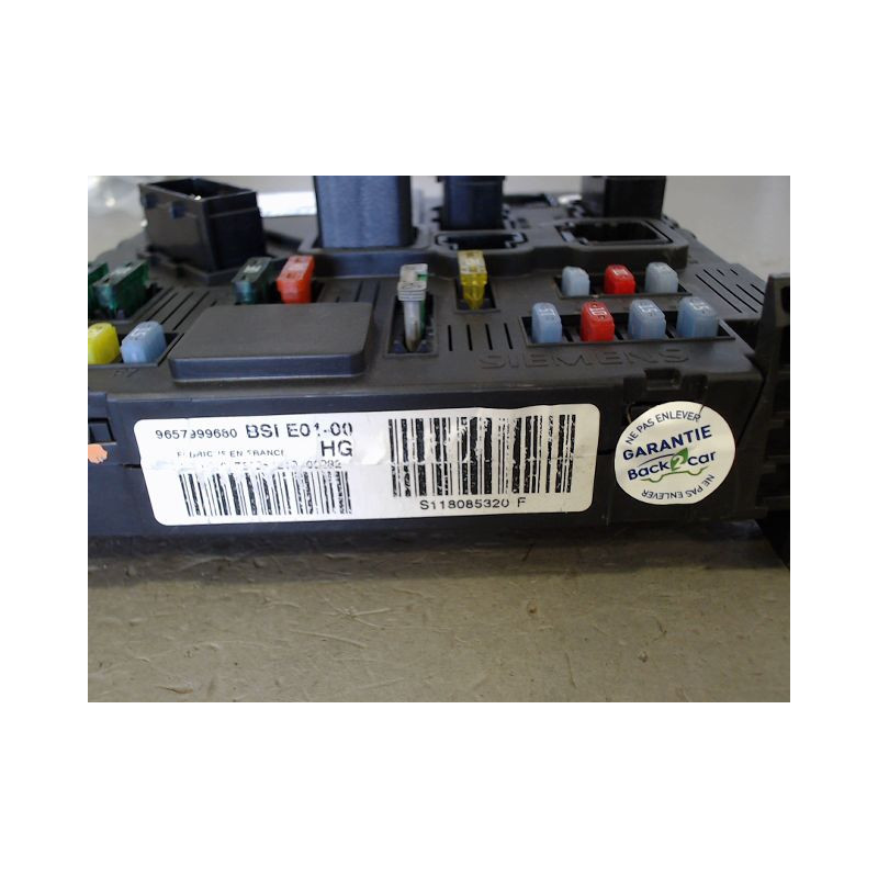 BOITIER GESTION HABITACLE PEUGEOT 206