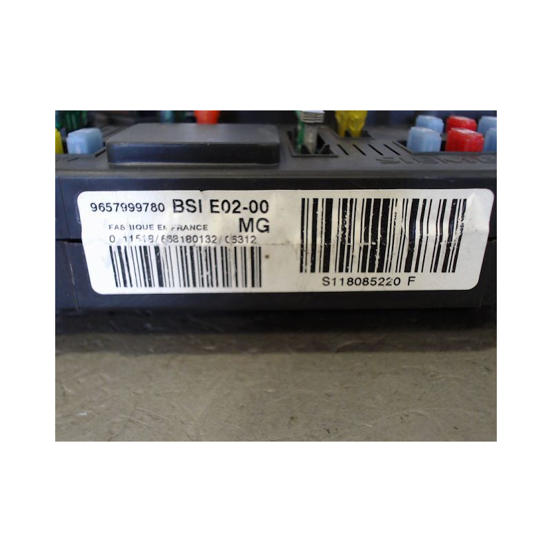 BOITIER GESTION HABITACLE PEUGEOT 206