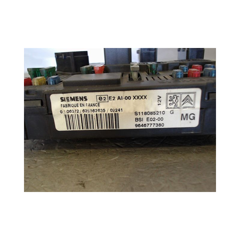 BOITIER GESTION HABITACLE PEUGEOT 206