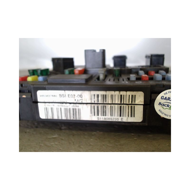 BOITIER GESTION HABITACLE PEUGEOT 206