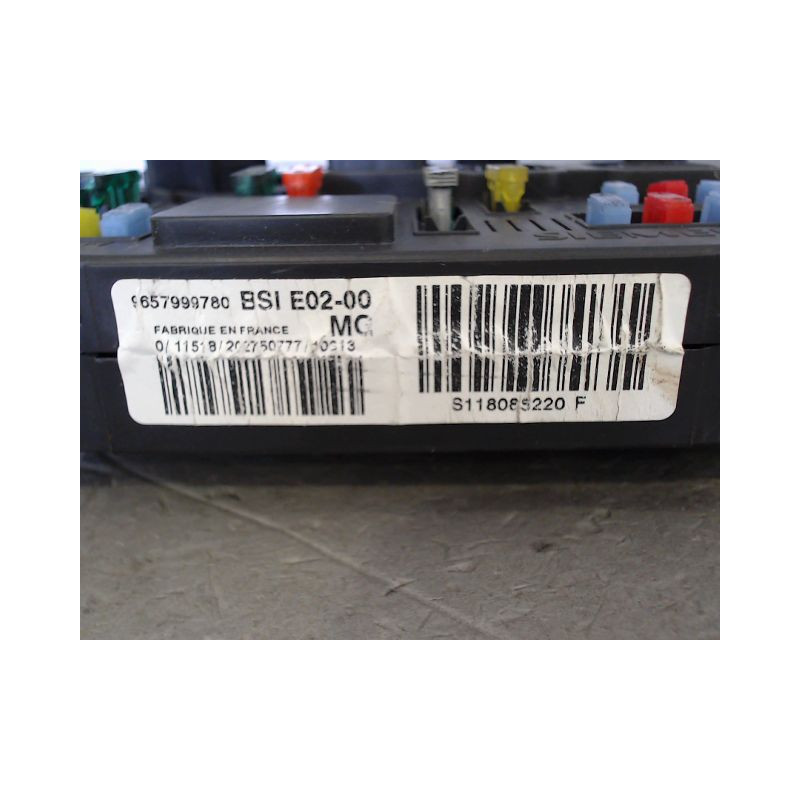 BOITIER GESTION HABITACLE PEUGEOT 206
