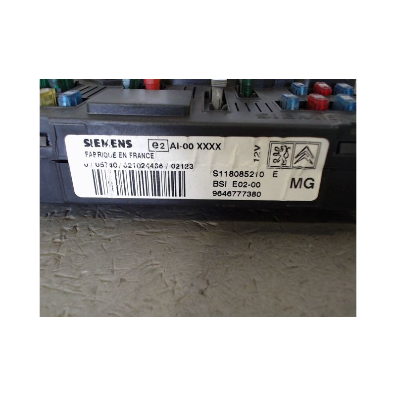 BOITIER GESTION HABITACLE PEUGEOT 206