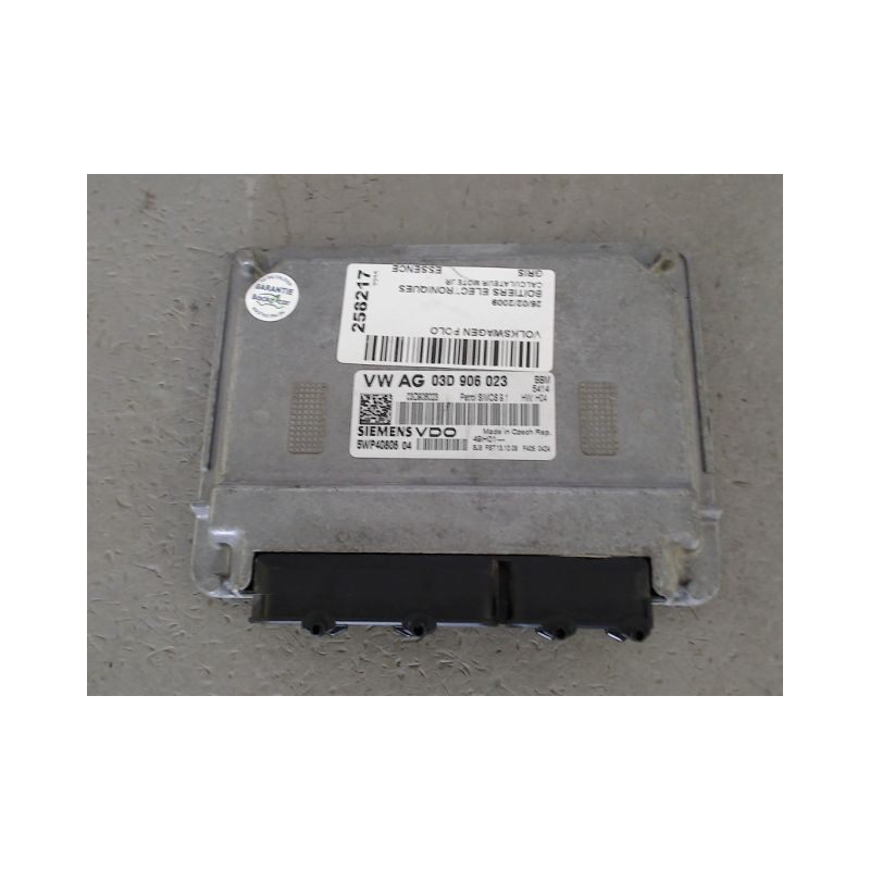 CALCULATEUR MOTEUR VOLKSWAGEN POLO