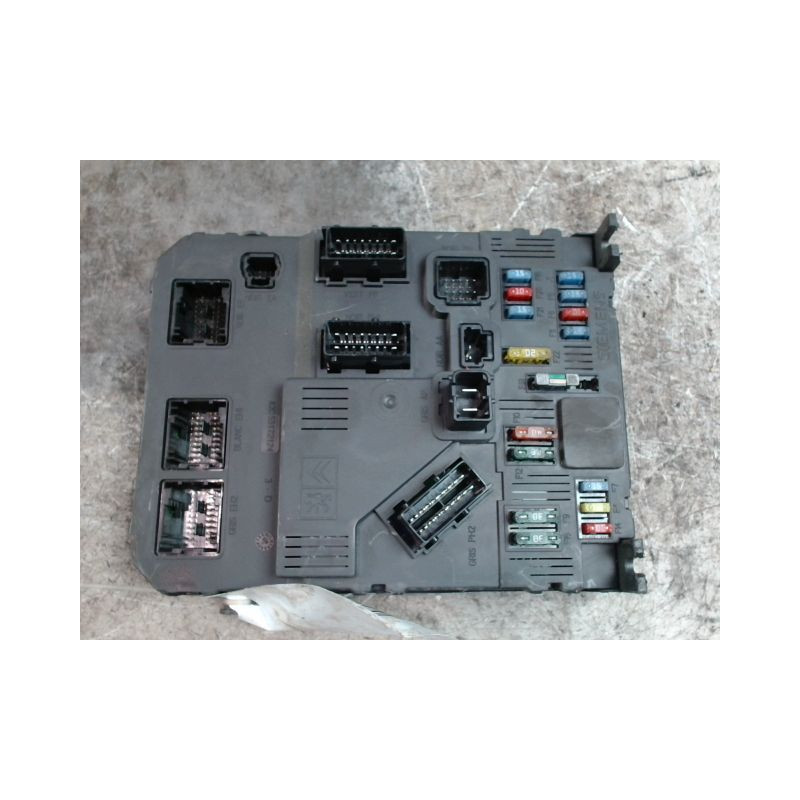 BOITIER GESTION HABITACLE PEUGEOT 206 5P