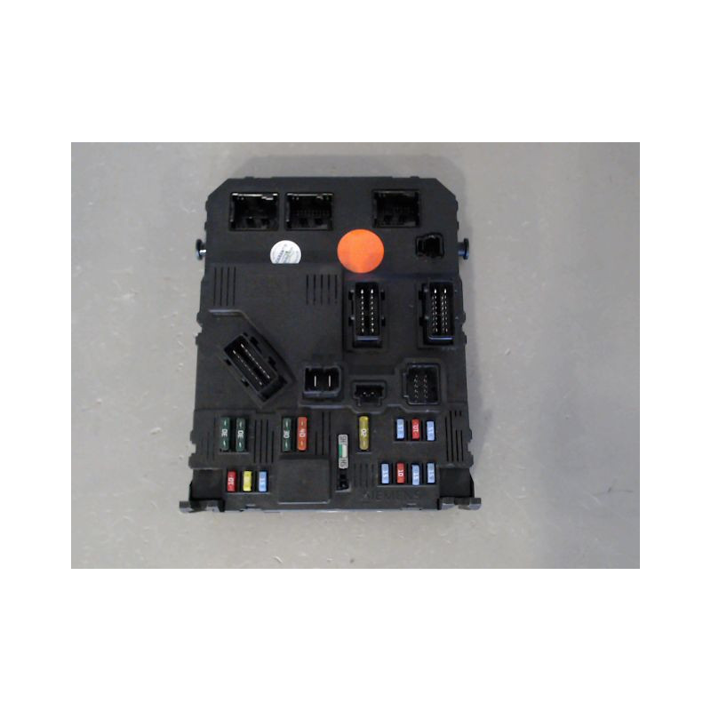 BOITIER GESTION HABITACLE PEUGEOT 206 5P