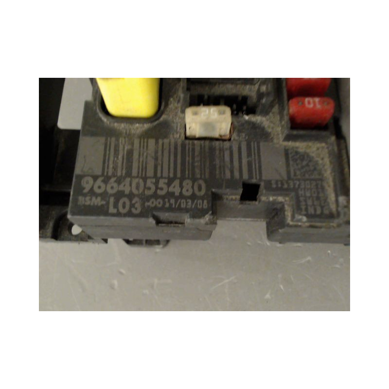BOITE A FUSIBLES CITROEN C3 2005-