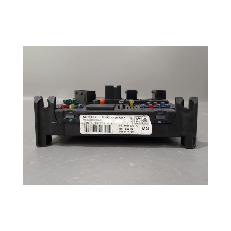BOITIER GESTION HABITACLE PEUGEOT 206