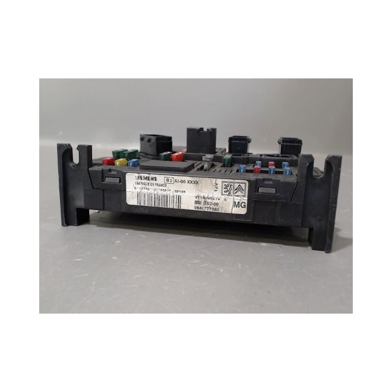 BOITIER GESTION HABITACLE PEUGEOT 206