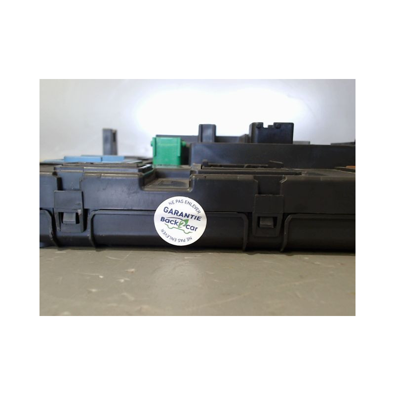 BOITIER GESTION HABITACLE PEUGEOT 208