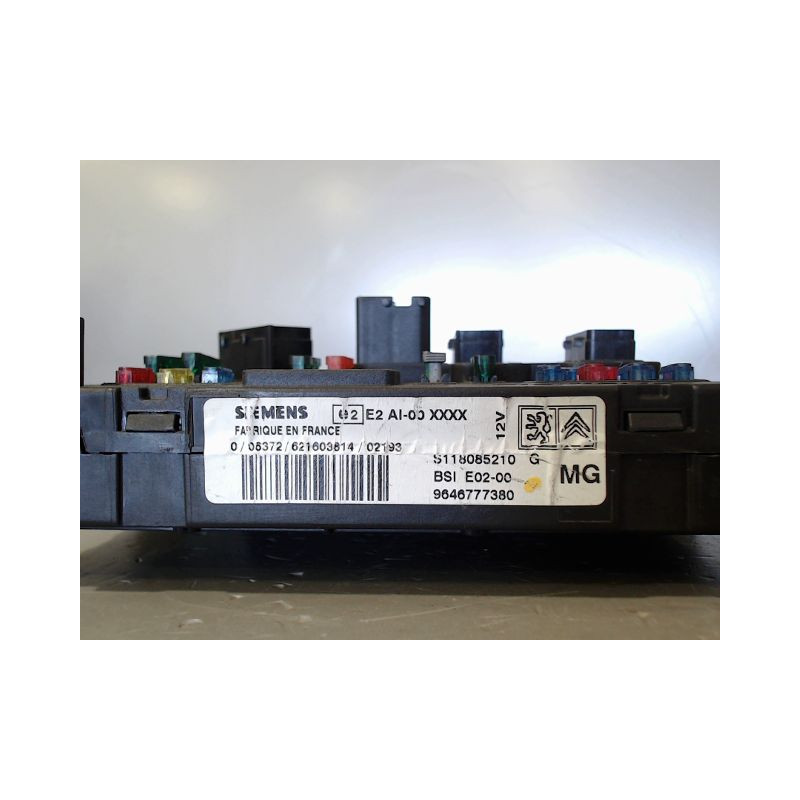 BOITIER GESTION HABITACLE PEUGEOT 206