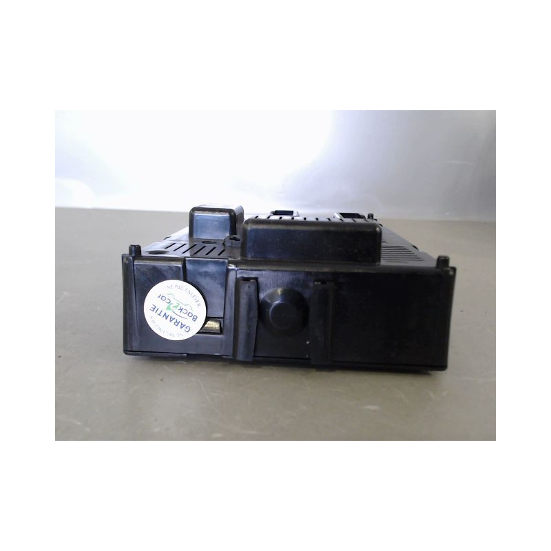 BOITIER GESTION HABITACLE RENAULT CLIO III