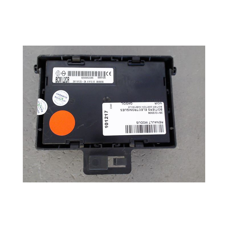 BOITIER GESTION HABITACLE RENAULT MODUS