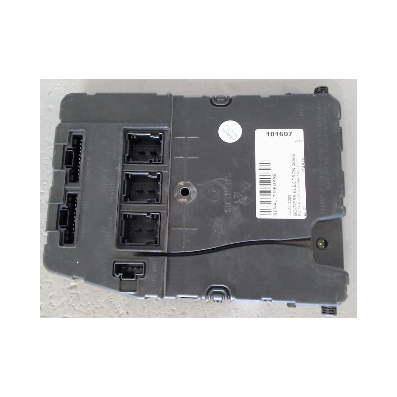 BOITIER GESTION HABITACLE RENAULT MEGANE