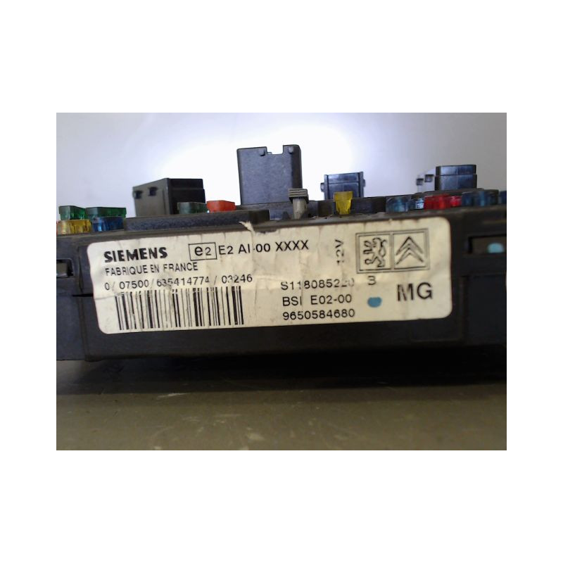 BOITIER GESTION HABITACLE PEUGEOT 206 5P