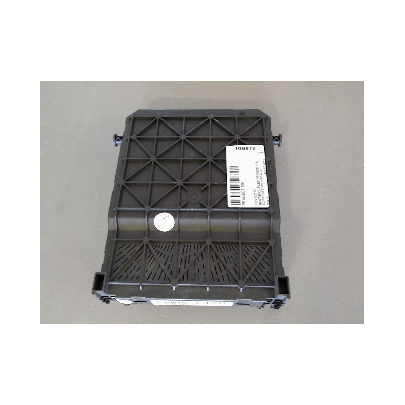 BOITIER GESTION HABITACLE PEUGEOT 206