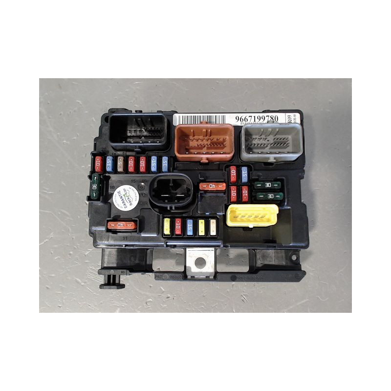 BOITE A FUSIBLES CITROEN C3 PICASSO 2008-