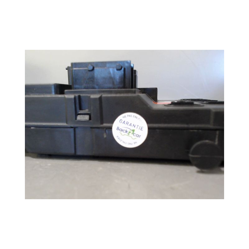 BOITIER GESTION HABITACLE PEUGEOT 206 5P