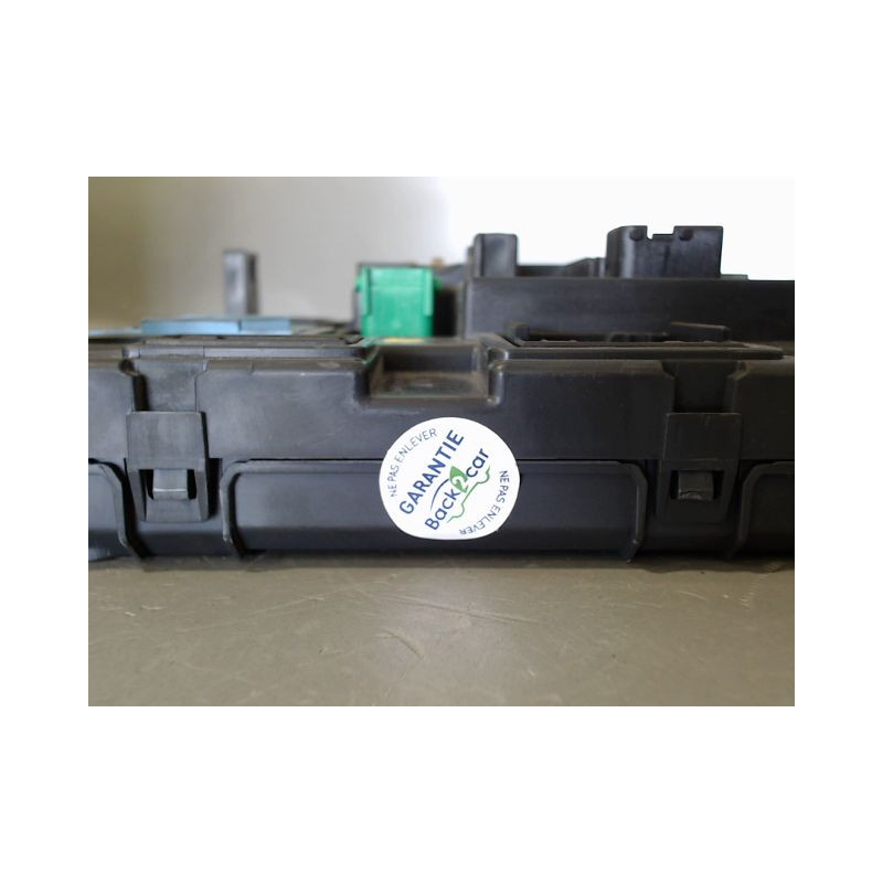 BOITIER GESTION HABITACLE PEUGEOT 208